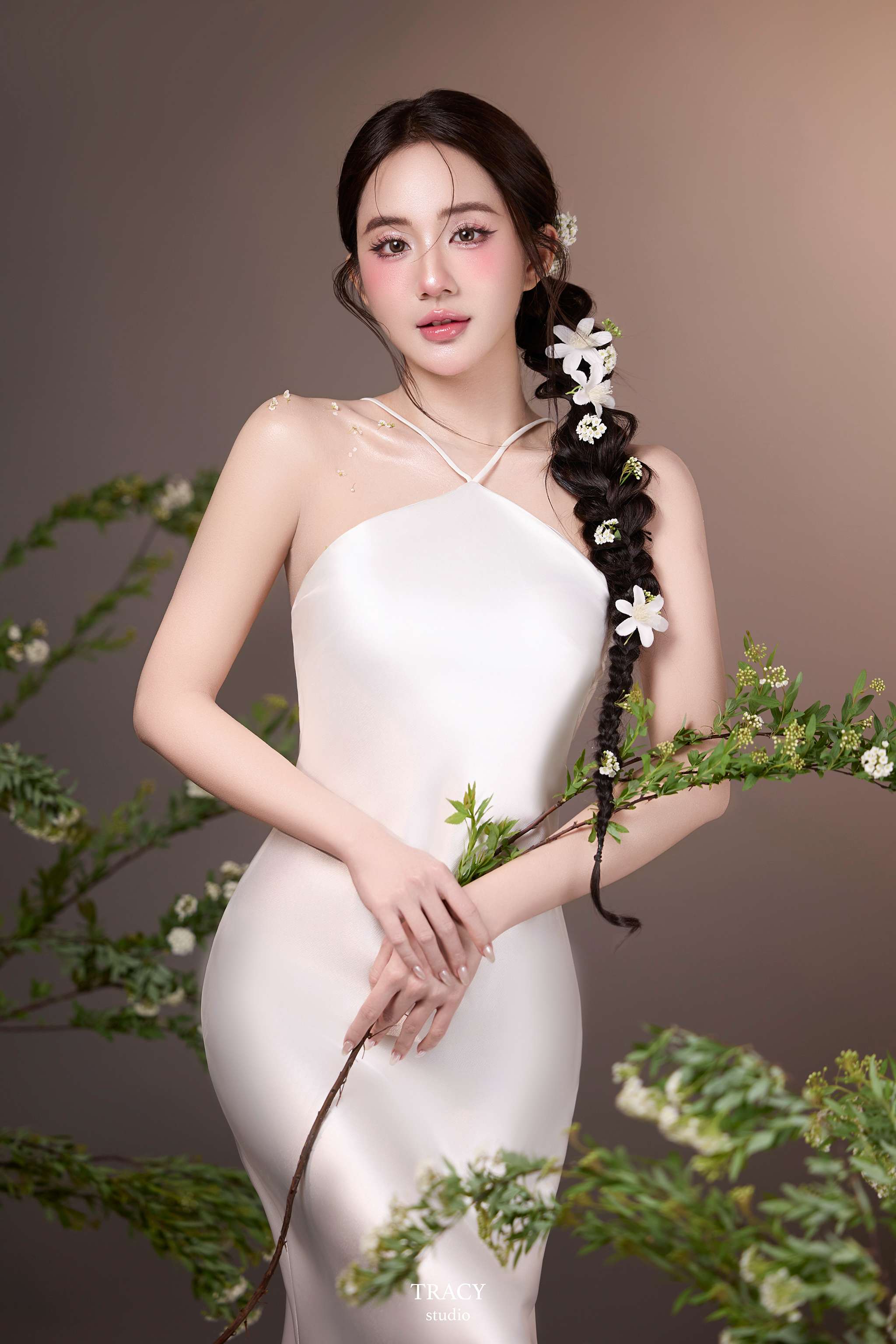 frontend/img/gallery/anh-tet-yem-ao-dai/tracy-studio-chup-yem-tet-trang (4).jpg